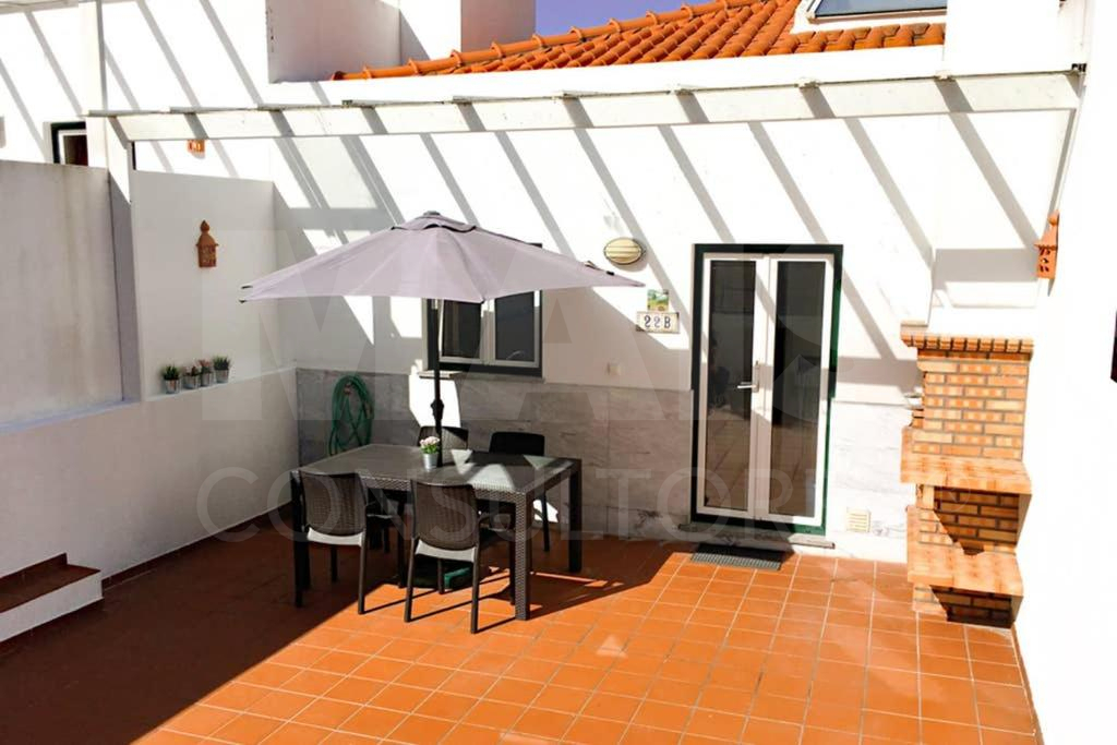 Moradia T2 com terraço num condomínio privado a 100 metros do Castelo de Óbidos